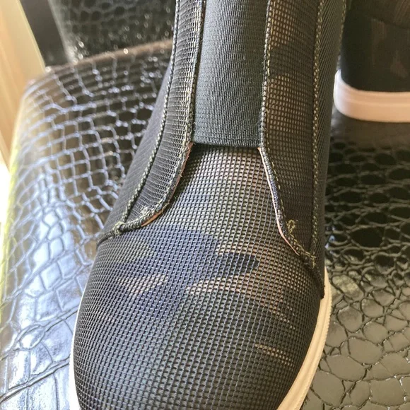 Linea Paolo camouflage wedge shoe/sneaker 7 1/2 medium width - Picture 5 of 15